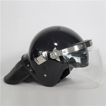 หมวกกันน็อคตำรวจปราบจลาจล